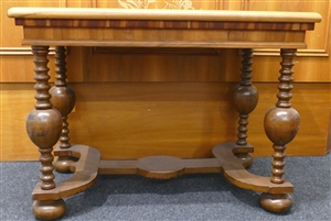 Krallenfuß Fußschemel