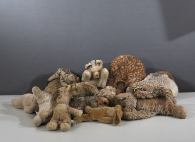 Steiff Kuscheltiere schlafend