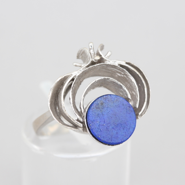 Damenring mit Lapislazuli