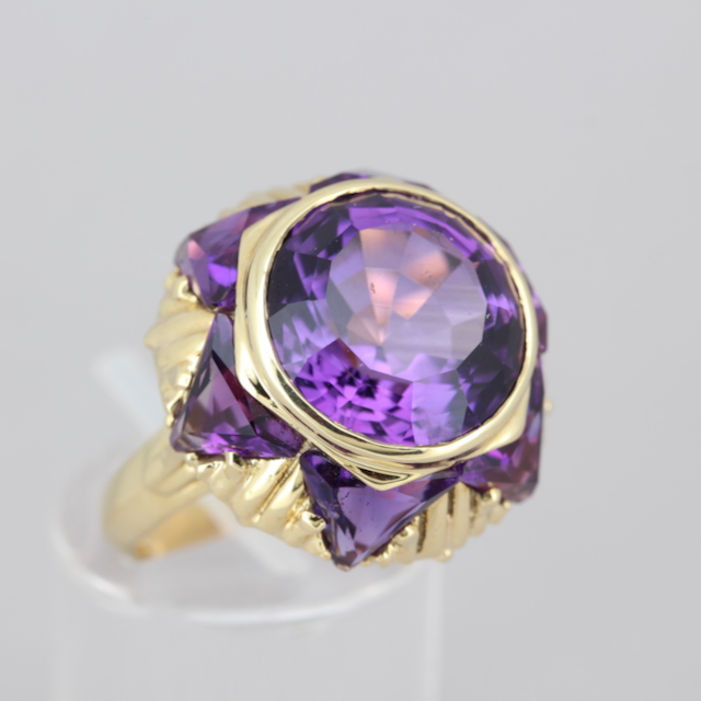 Damenring mit Amethyst