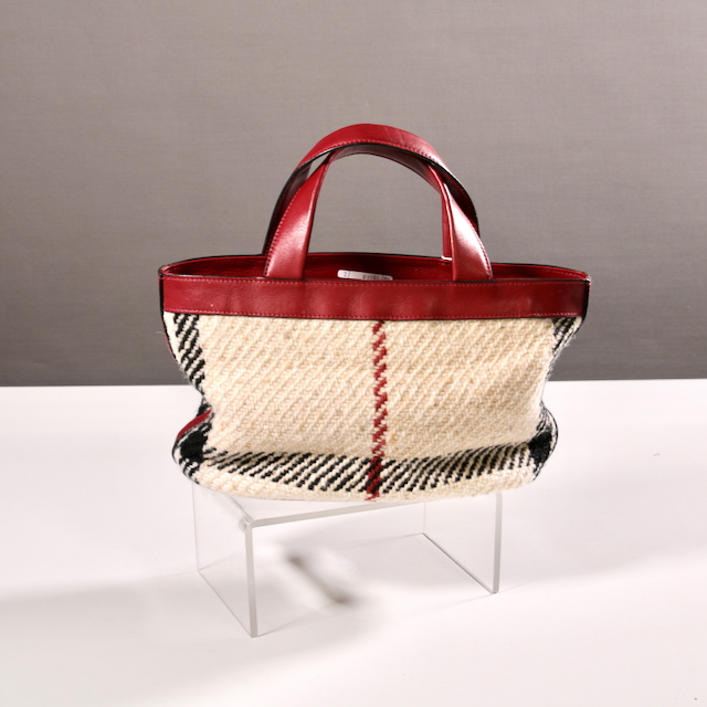 Burberry Handtasche Nova Check