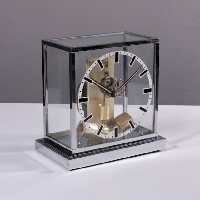 Junghans Tischuhr, 