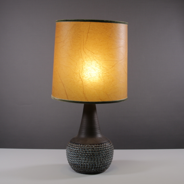 Tischlampe mit Keramikfuß, Dänemark, von Einar Johansen für Soholm Stentoj