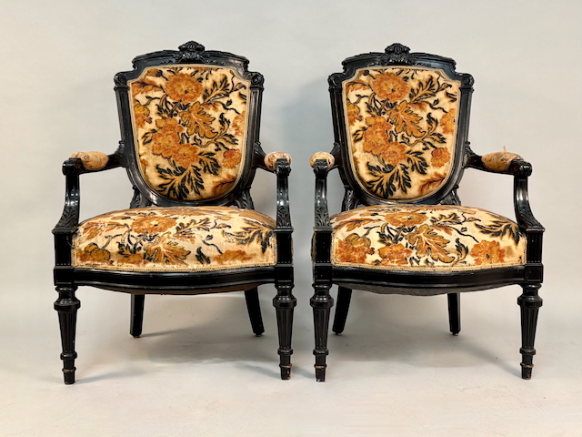 Paar Salon Barock Sessel, Louis XV, schwarz, 18 Jh., Frankreich