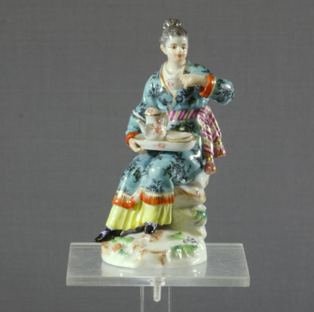 Porzellanfigur Meissen Entwurf F. E. Meyer (1723 - 1785)